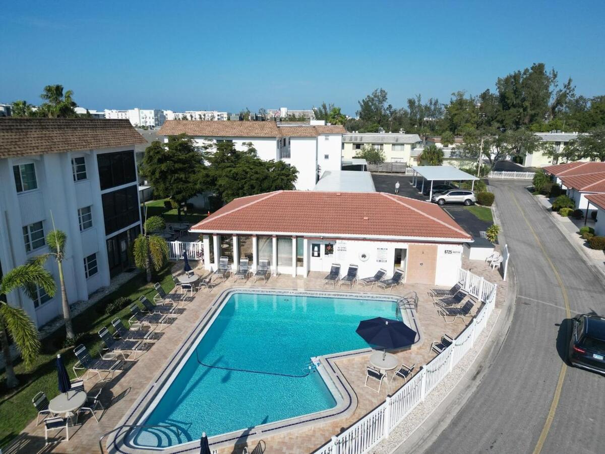 2 Bed 2 Bath Centrally Located On Siesta Key 萨拉索塔 外观 照片