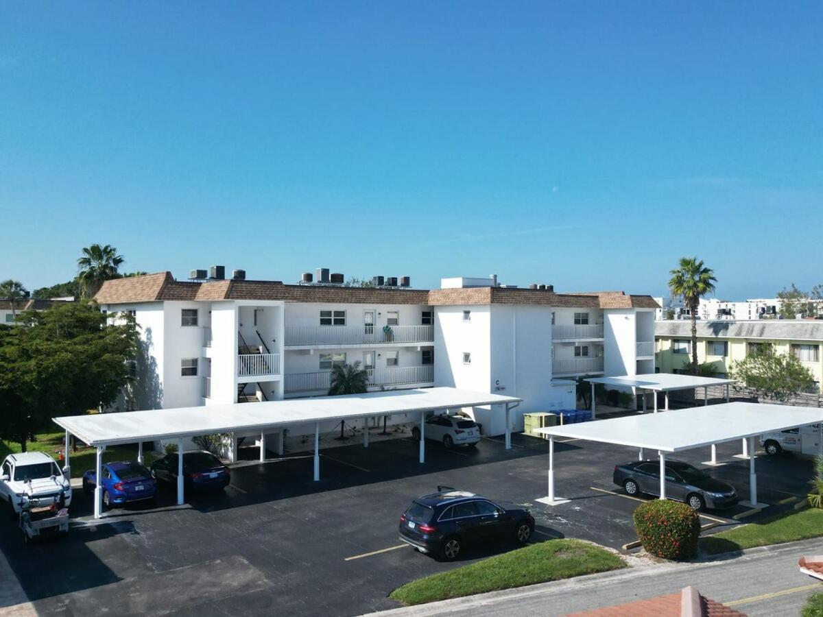 2 Bed 2 Bath Centrally Located On Siesta Key 萨拉索塔 外观 照片