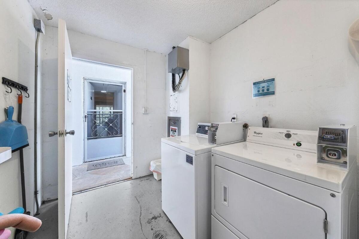 2 Bed 2 Bath Centrally Located On Siesta Key 萨拉索塔 外观 照片