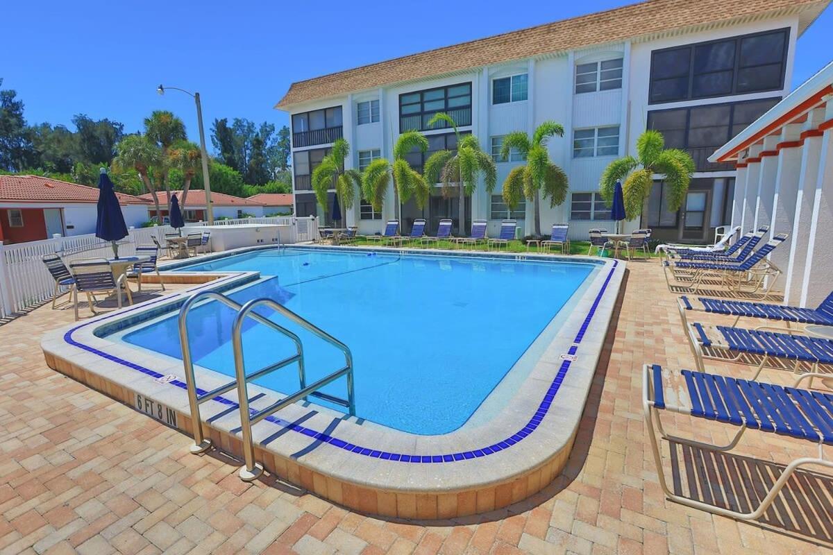 2 Bed 2 Bath Centrally Located On Siesta Key 萨拉索塔 外观 照片